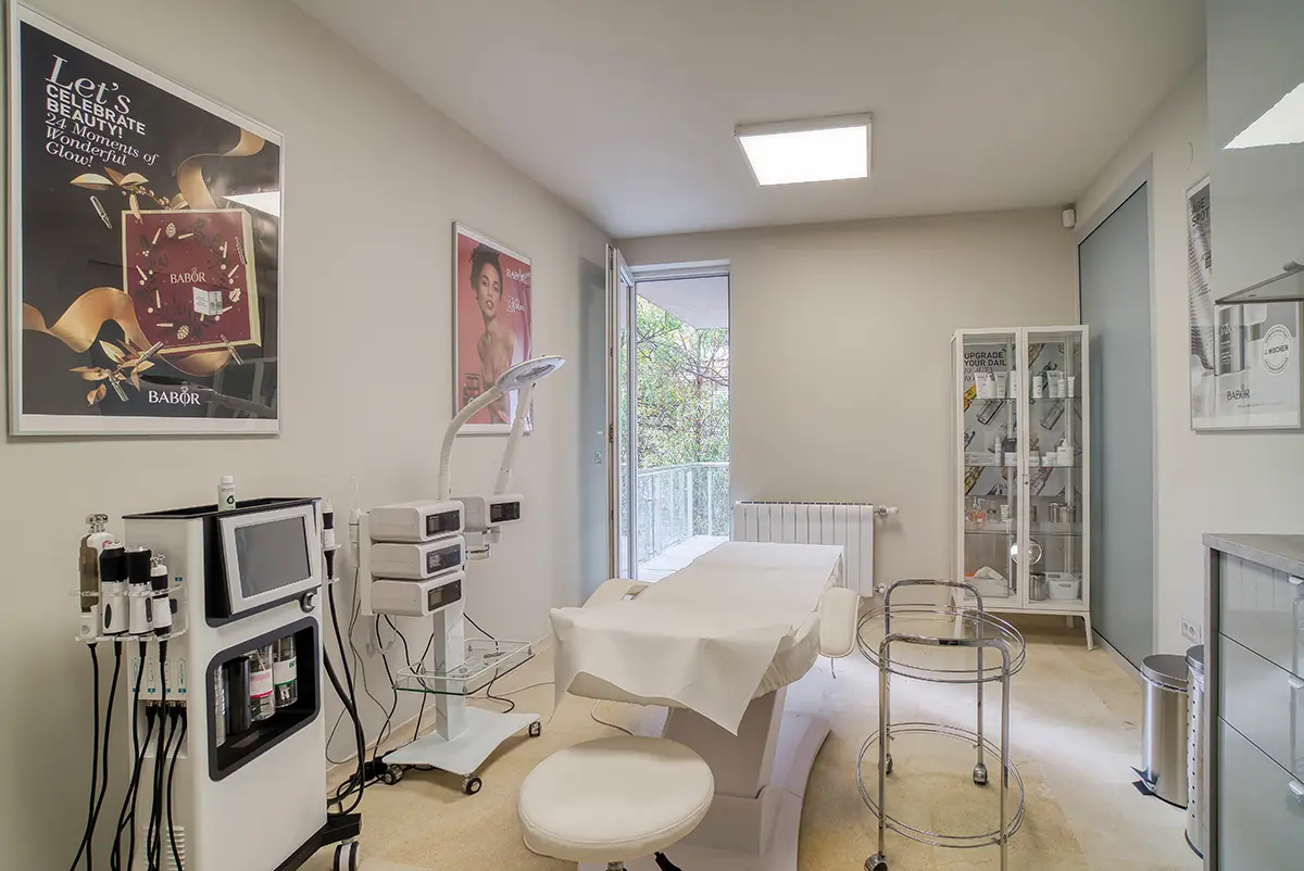 skin-line-sofia-center-interior-19